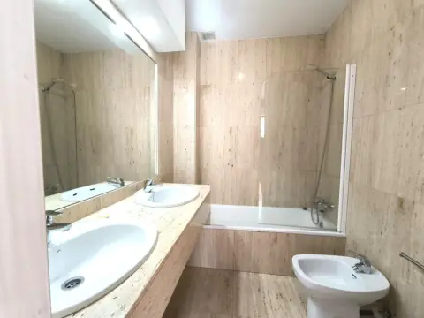 Piso en calle del Rosal