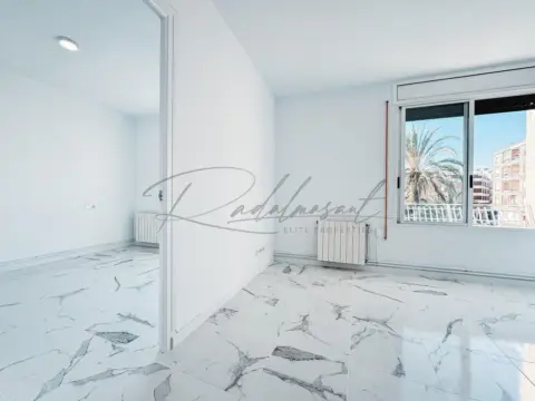 Piso en Plaça de Morlius, 1