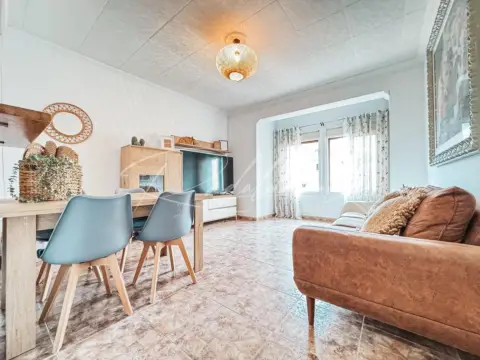 Piso en Carrer de Cristòfor Colom, 26