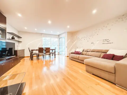 Piso en Avinguda dels Països Catalans, 127