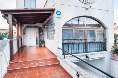 Casa adosada en Carrer de Sant Pere Pescador, 20