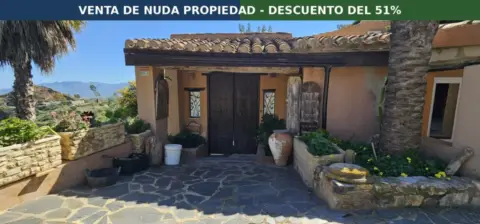 Casa en calle Dubrin, nº 5