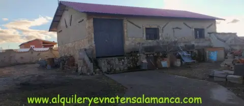 Chalet en calle Urbanización Las Albercanas