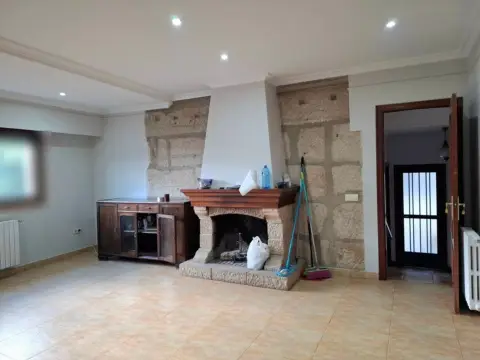 Casa pareada en calle D