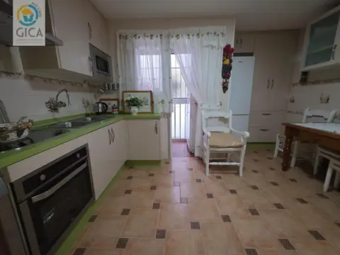 Piso en calle de José Antonio Primo de Rivera