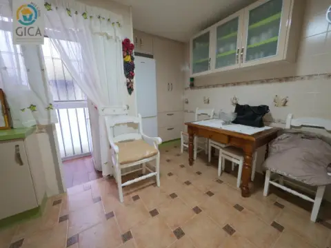 Piso en calle de José Antonio Primo de Rivera