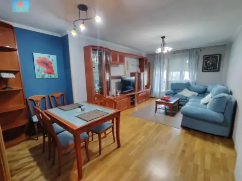 Piso en Barrio Universidad