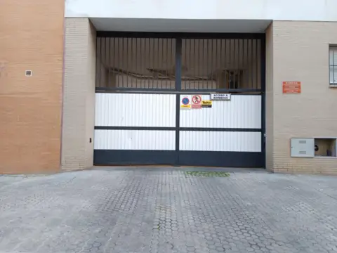 Garaje en calle Pirineos