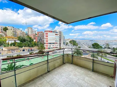 Apartment in Avinguda de Gabriel Roca