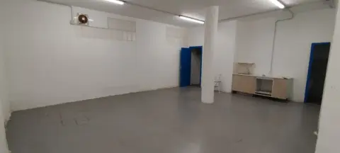 Local comercial en Carrer de Roma, 22