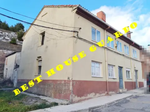 Casa en Guardo