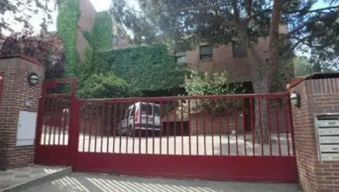 Casa adosada en calle de las Araucarías, 2