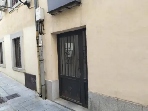 Piso en Travesía de Francisco Muñoz, 6