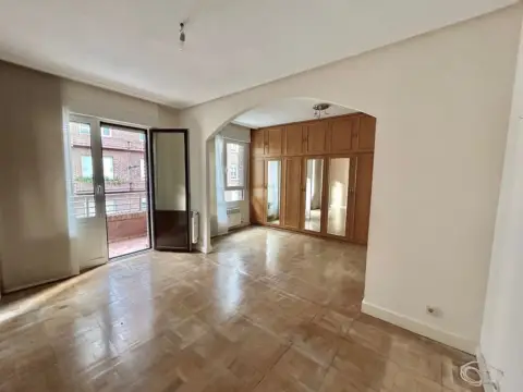 Piso en calle de Lope de Larrea