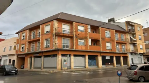 Edificio en Avinguda de València, 1