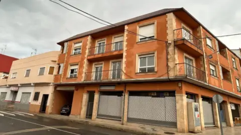 Edificio en Avinguda de València, 1