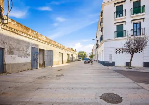 Local comercial en Centro Urbano