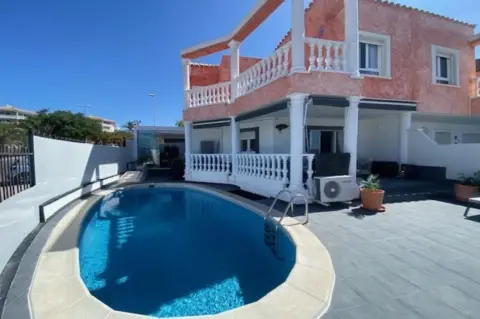 Chalet en calle Lugano