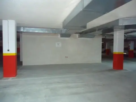 Garaje en Alisal - Cazoña - San Román