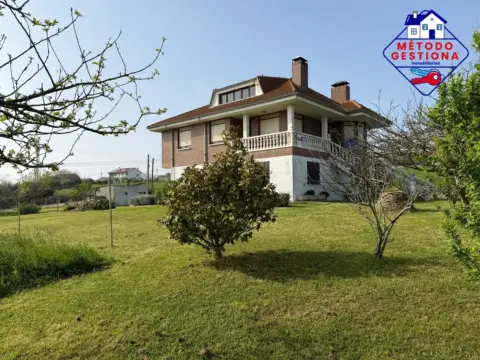 Casa en Avenida de Cantabria