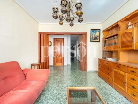 Piso en calle del Obispo Jaime Pérez
