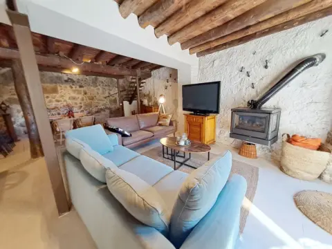 Casa adosada en calle Artes