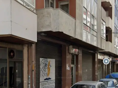 Local comercial en calle del Mercado