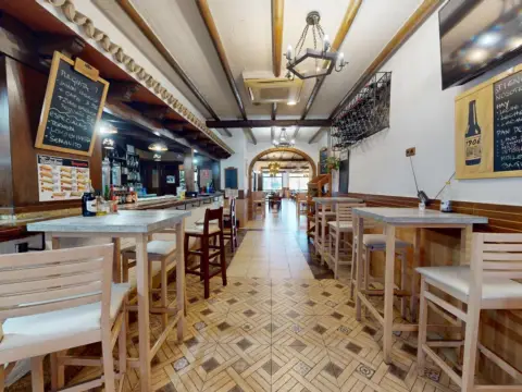 Local comercial en Arroyo de La Miel