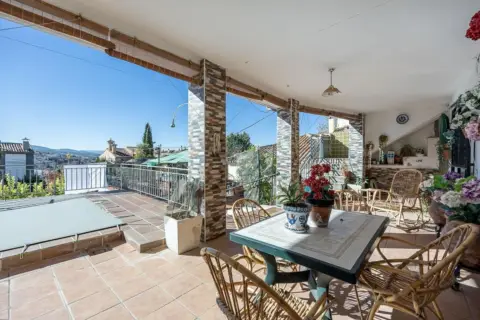 Casa adosada en Zona Metropolitana