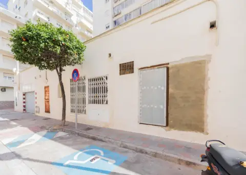 Local comercial en calle de Miguel Márquez