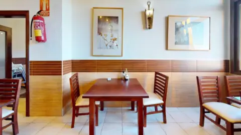 Local comercial en calle Moscatel