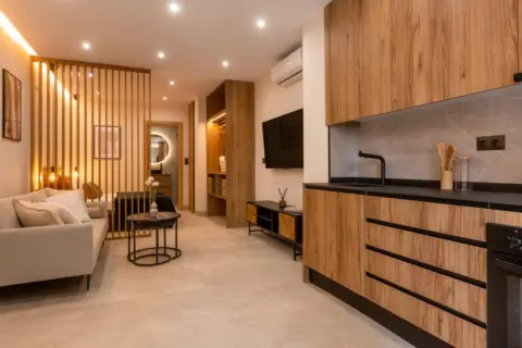 Estudio en calle del Cardenal Parrado