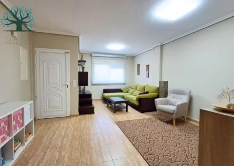 Dúplex en calle de los Zagales