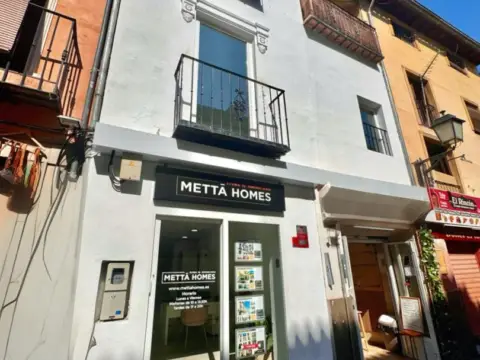 Casa en calle de Elvira, 30