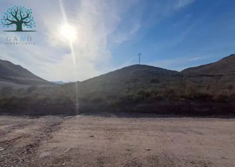 Terreno en calle los Atajos