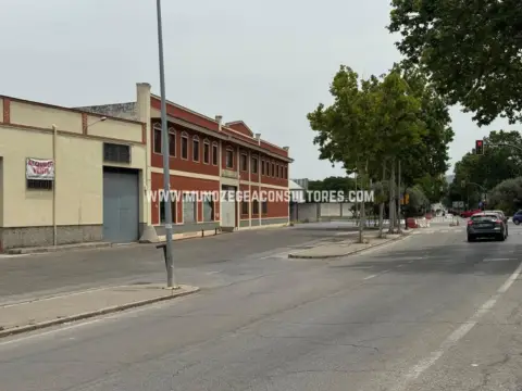 Nave industrial en Avenida de la Infancia