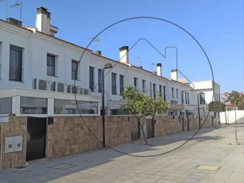 Casa adosada en calle de la Aduana