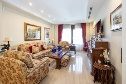 Chalet en calle Gaona