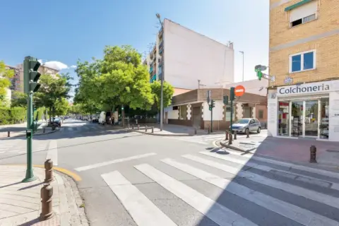 Edificio en Avenida de Cádiz