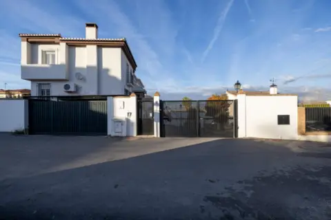 Casa pareada en calle de Murillo, 7