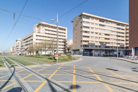 Local comercial en Avenida de Dílar, 146