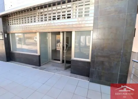 Local comercial en Alhaurín El Grande