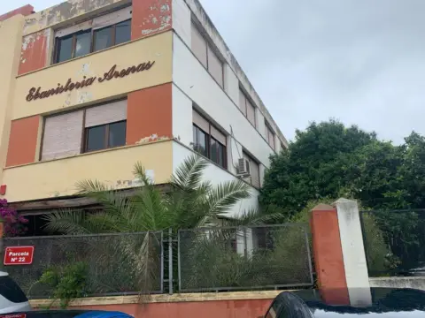 Nave industrial en calle del Ingeniero Torroja y Miret