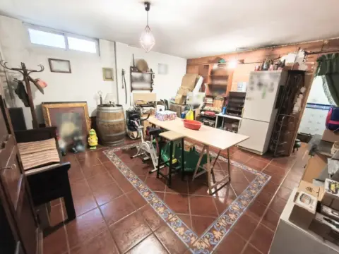 Casa pareada en calle de Amapolas