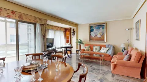 Piso en calle de Luis López Allué, 2