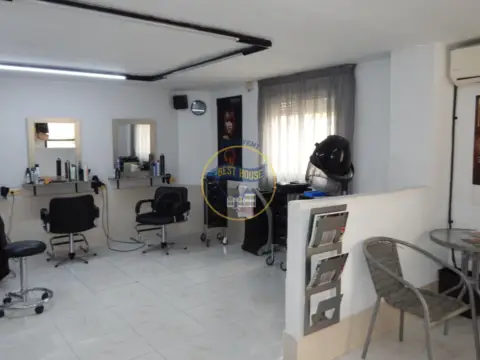 Local comercial en El Llombo