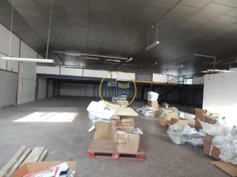 Nave industrial en Poligono El Pla