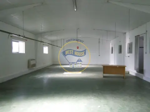 Nave industrial en Poligono El Pla