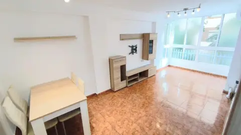 Piso en calle Ramon Maria Perez de Torr