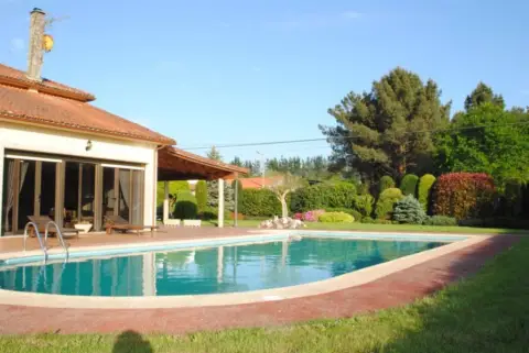 Casa en Zona Sigüeiro